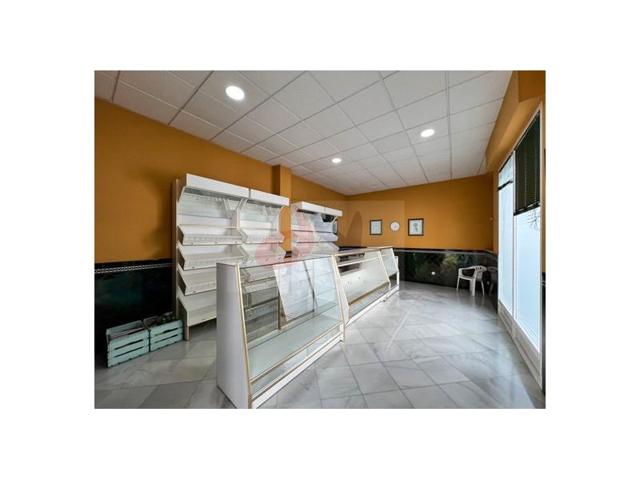 Local comercial en alquiler en Lebrija photo 0