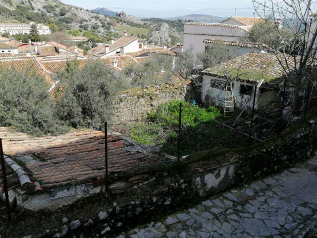 Terreno en venta en Grazalema, Grazalema photo 0