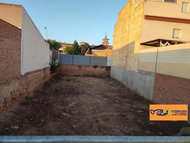 Terreno en venta en Valdepeñas, Barrio San Juan photo 0