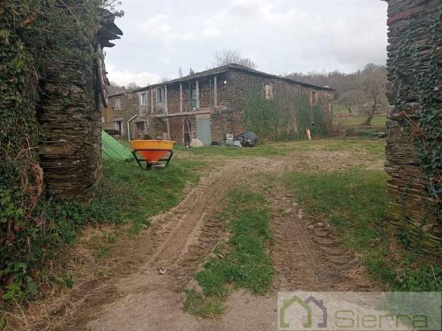 Casa en venta en Samos, Freixo photo 0