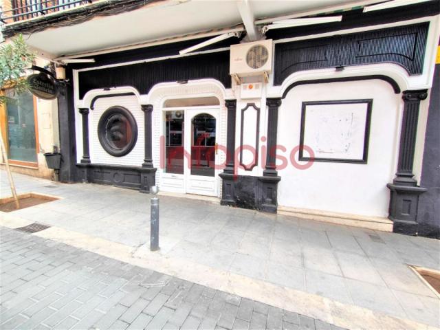 Local comercial en venta en Valdepeñas, Centro photo 0