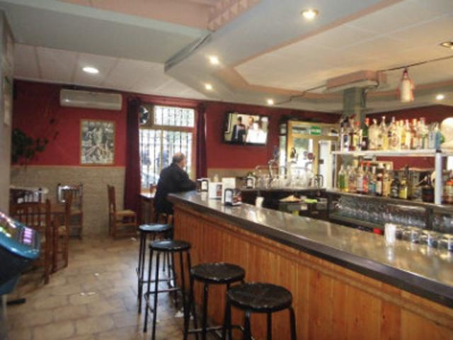 Local comercial en venta en Quesada, Pueblo - Centro photo 0