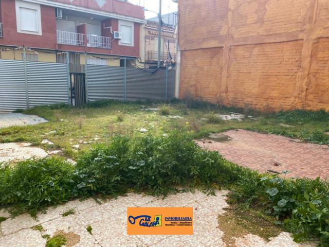 Terreno en venta en Valdepeñas, Centro photo 0