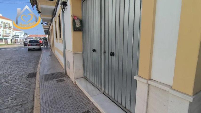 Local comercial en venta en Cartaya, Centro photo 0