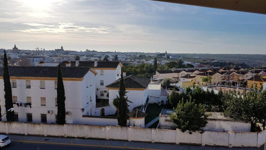 Piso en venta en Sanlúcar la Mayor, Sanlucar La Mayor photo 0
