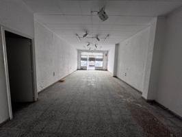Local comercial en venta en Utiel, Utiel photo 0