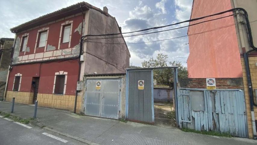 Casa en venta en San Martín del Rey Aurelio, El Entrego photo 0