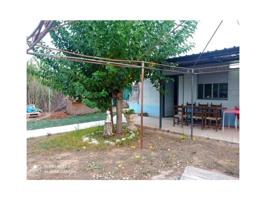 Casa con terreno en venta en San Mateo de Gállego photo 0