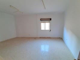 Local comercial en venta en Cazorla, Cazorla photo 0