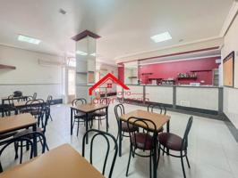 Local comercial en venta en Villafranca de los Barros, Centro - Mercado de abastos photo 0