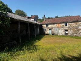 Casa con terreno en venta en Silleda photo 0