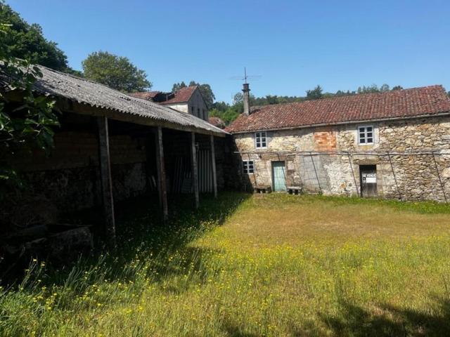 Casa con terreno en venta en Silleda photo 0