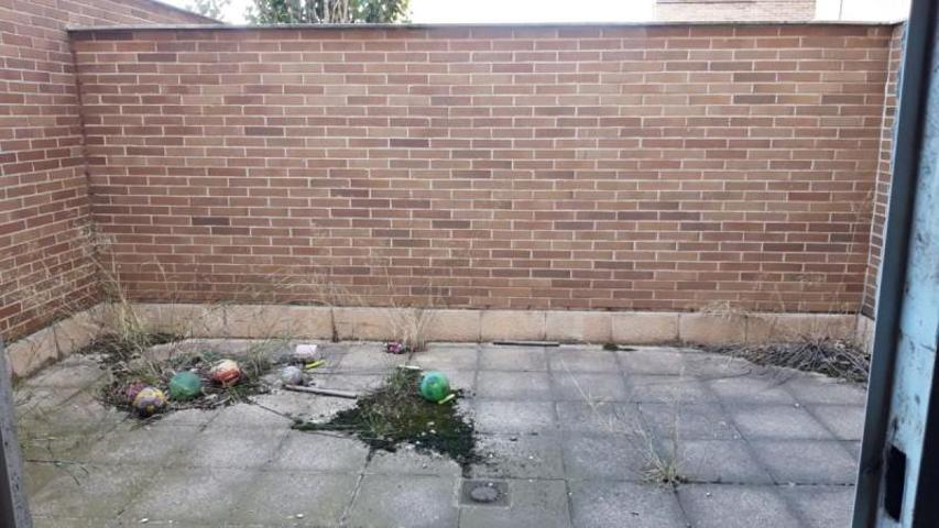 Local comercial en venta en Tudela, Centro photo 0