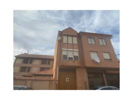 Piso en venta en Saldaña photo 0