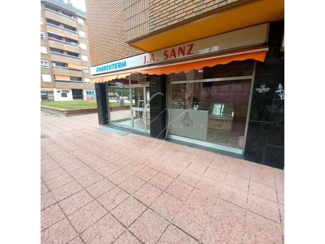 Local comercial en venta en Valladolid photo 0