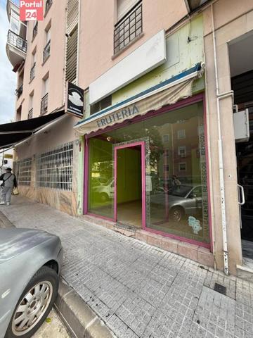 Local comercial en venta en Badajoz, Centro photo 0