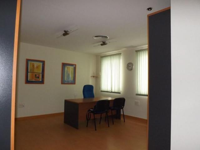 Oficina en venta en Jaén, Paseo de la Estación photo 0