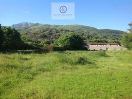 Chalet en venta en Candeleda photo 0