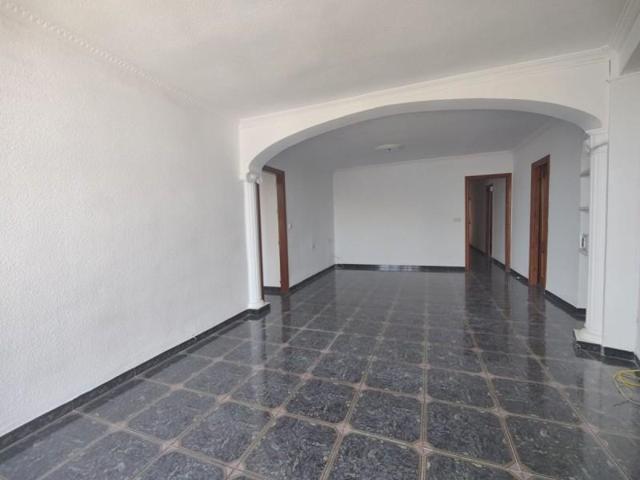 Piso en venta en Loja, Centro photo 0