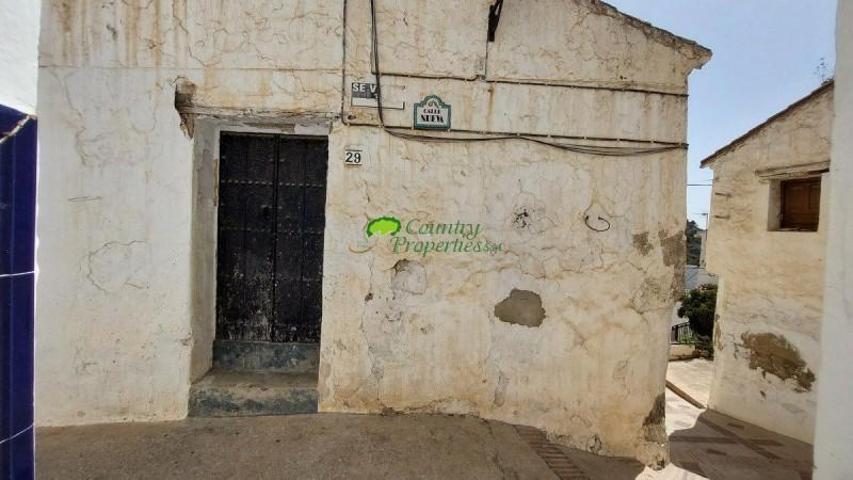 Casas de pueblo en venta en Sayalonga, Sayalonga photo 0