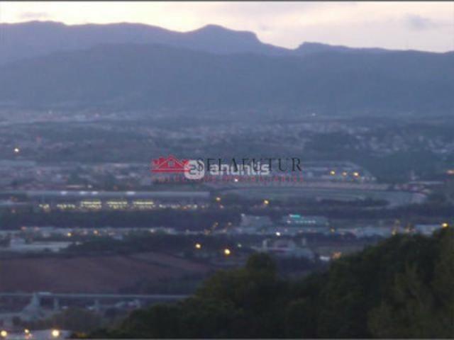 Terreno en venta en Vilanova del Vallès, Vilanova Del Valles photo 0