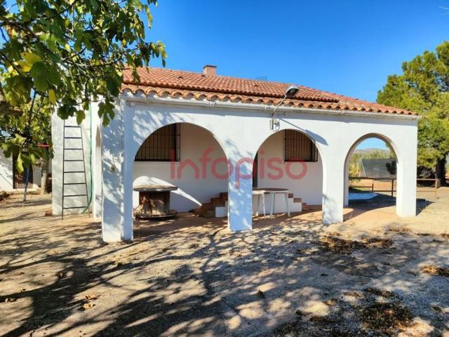 Casa con terreno en venta en Valdepeñas, Carretera Moral photo 0