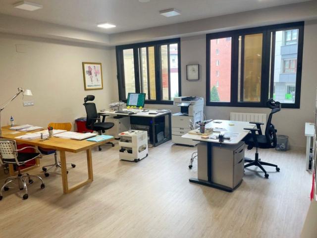 Oficina en venta en Oviedo, Centro - Auditorio photo 0