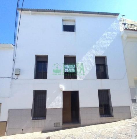 Casa en venta en Fuentes de León, Fuentes De Leon photo 0