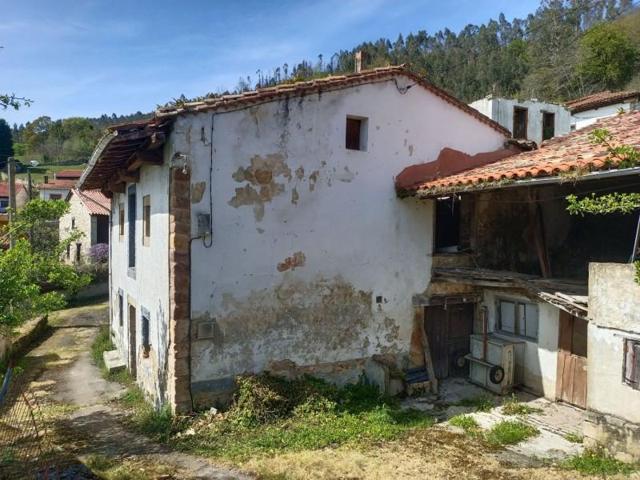 Casa en venta en Llanes, Tresgandas photo 0