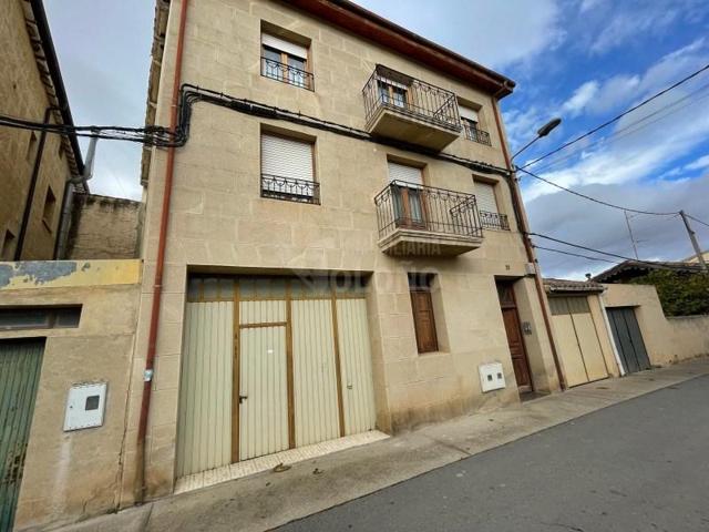 Piso en venta en Castañares de Rioja photo 0