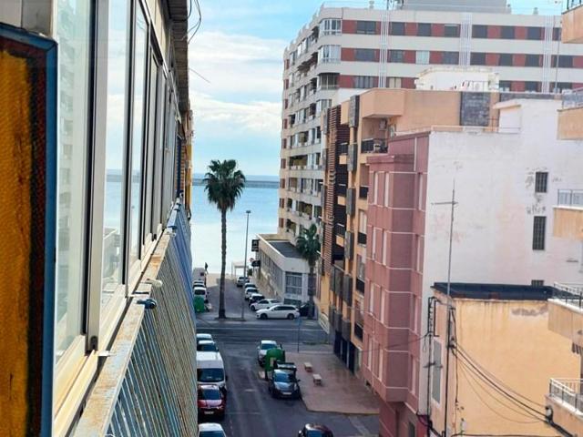 Apartamento en venta en Torrevieja photo 0