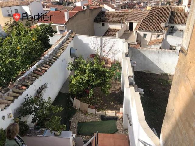 Casa en venta en Martos, Martos photo 0