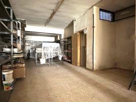 Local comercial en venta en Sant Boi de Llobregat, Casco Antiguo photo 0