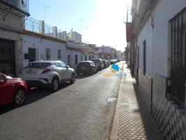 Casa en venta en Camas, La Panoleta photo 0