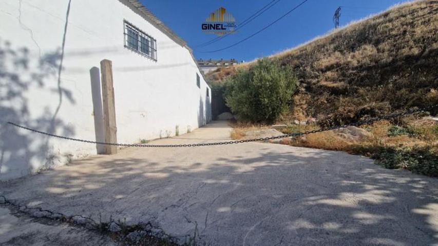 Nave industrial en venta en Jaén, Salobreja photo 0