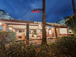 Local comercial en venta en Arona, Parque de la Reina photo 0