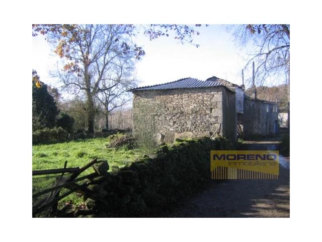 Casa con terreno en venta en Sarria, O Sisto photo 0