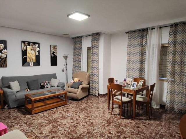 Piso en venta en Torredonjimeno, Torredonjimeno photo 0