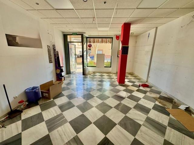 Local comercial en venta en Valdepeñas, Barrio de los Llanos photo 0