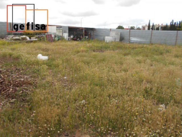 Terreno en venta en Valdepeñas, Nuevo Valdepenas photo 0