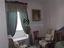 Piso en venta en Olvera, Conjunto Historico photo 0
