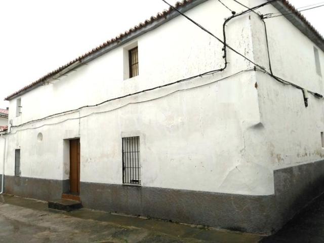 Casa en venta en Monroy, Monroy photo 0