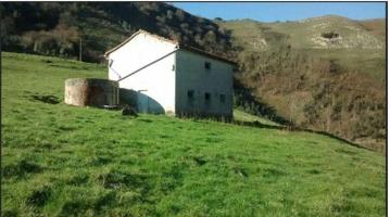 Chalet en venta en Corvera de Toranzo, Pueblo photo 0