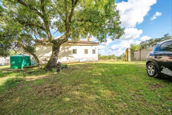 Casa con terreno en venta en Arroyo de la Luz, Arroyo de la Luz photo 0