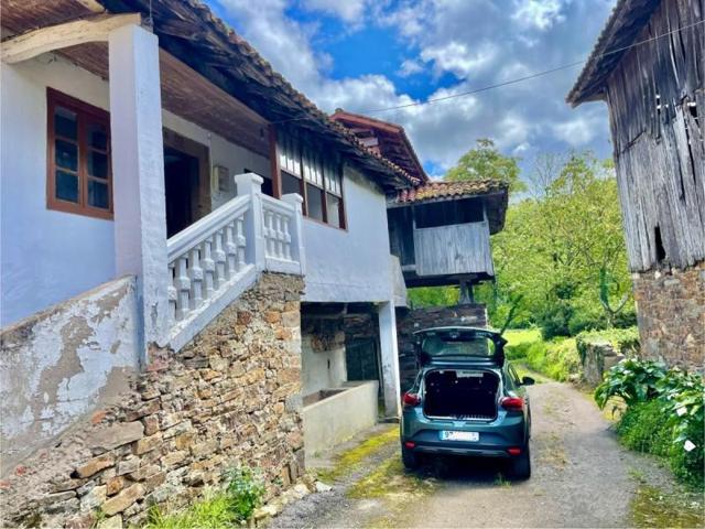 Casa en venta en Salas, Salas photo 0