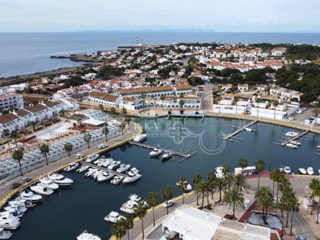 Local comercial en alquiler en Ciutadella de Menorca photo 0