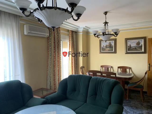 Piso en venta en Torre del Campo, Torre Del Campo photo 0