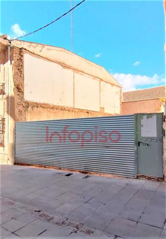 Terreno en venta en Valdepeñas, Centro photo 0