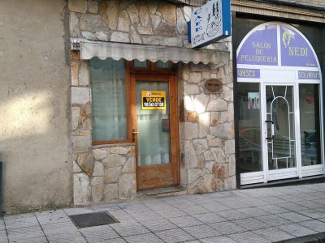Local comercial en venta en Laviana, Pola de Laviana photo 0
