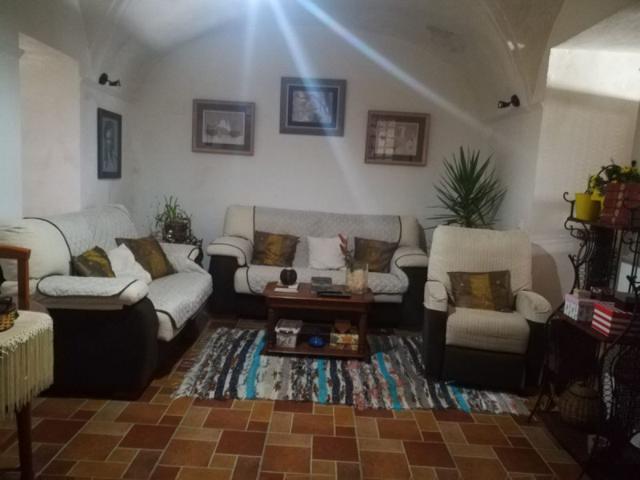 Casa en venta en Alconchel, Alconchel photo 0